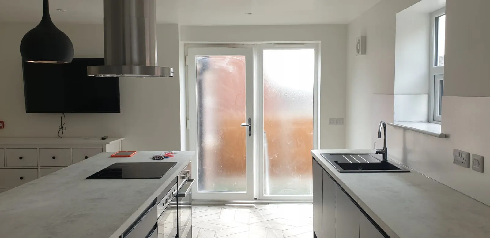 Stunning 1 Bed Flat// AUG 2026 - Image 1